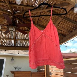 Lace pattern tank top